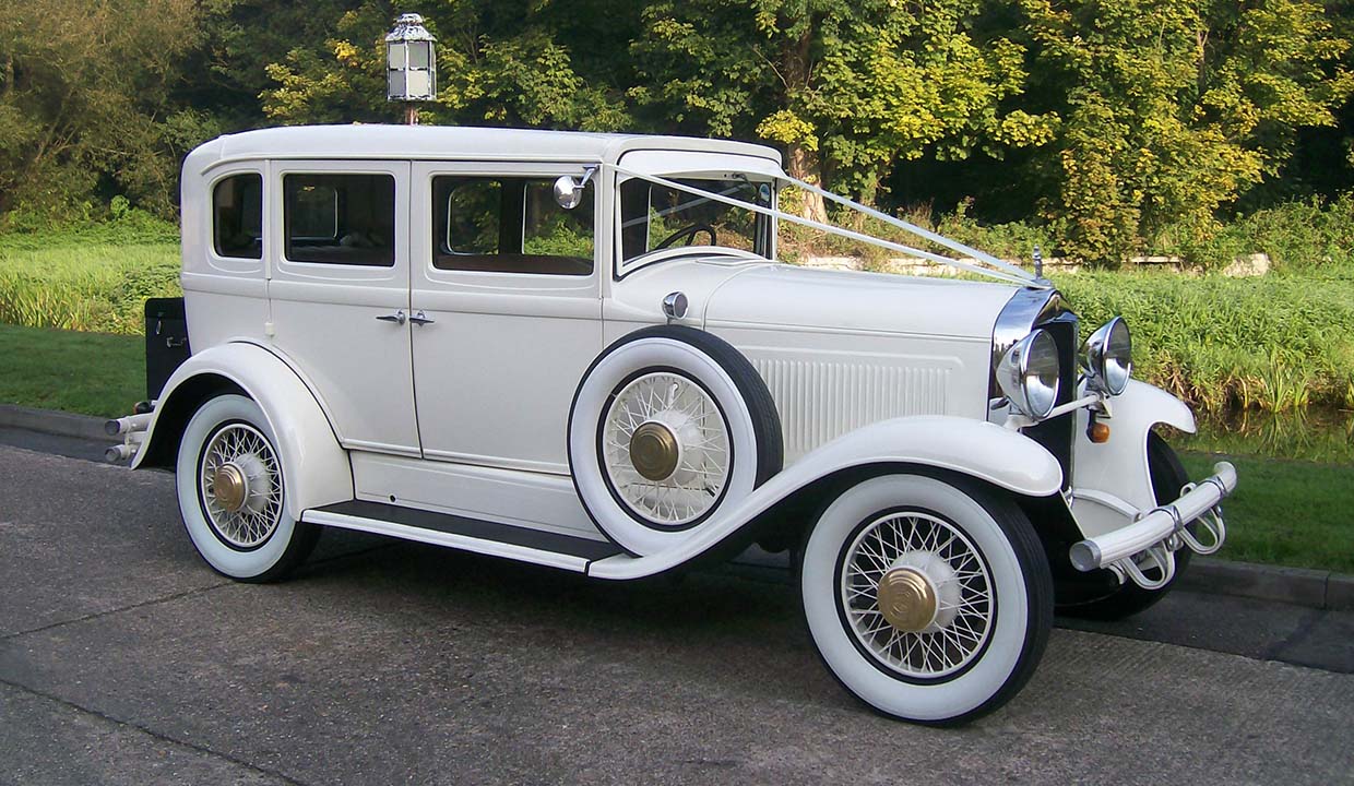 1929 Willys Knight – Cream