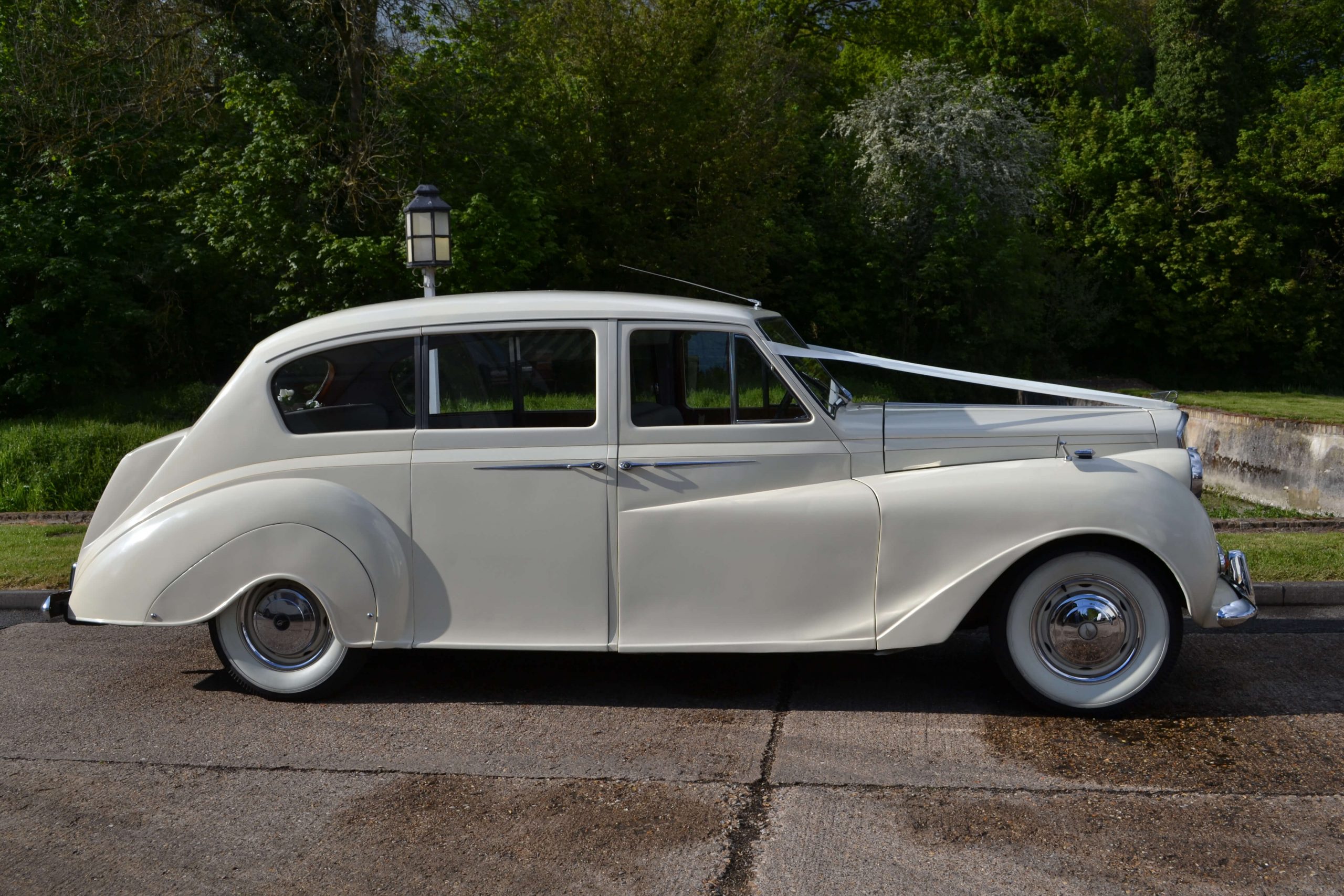 1960 Austin Princess Limousine – White